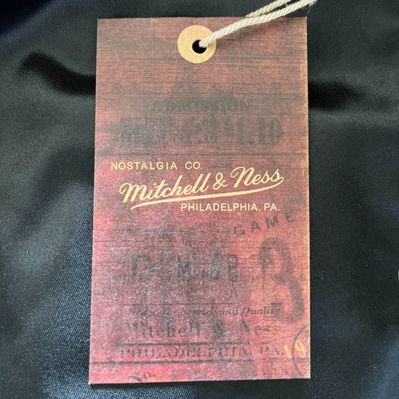 Mitchell & Ness Hardwood Classics Toronto Raptors Jacket (NWT) - Picture 13 of 15